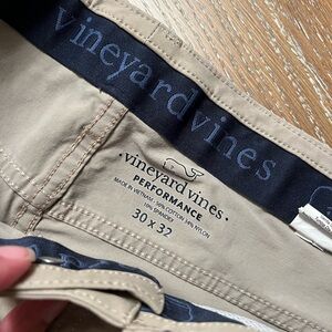 Vineyard Vines 30 X 32 performance pants